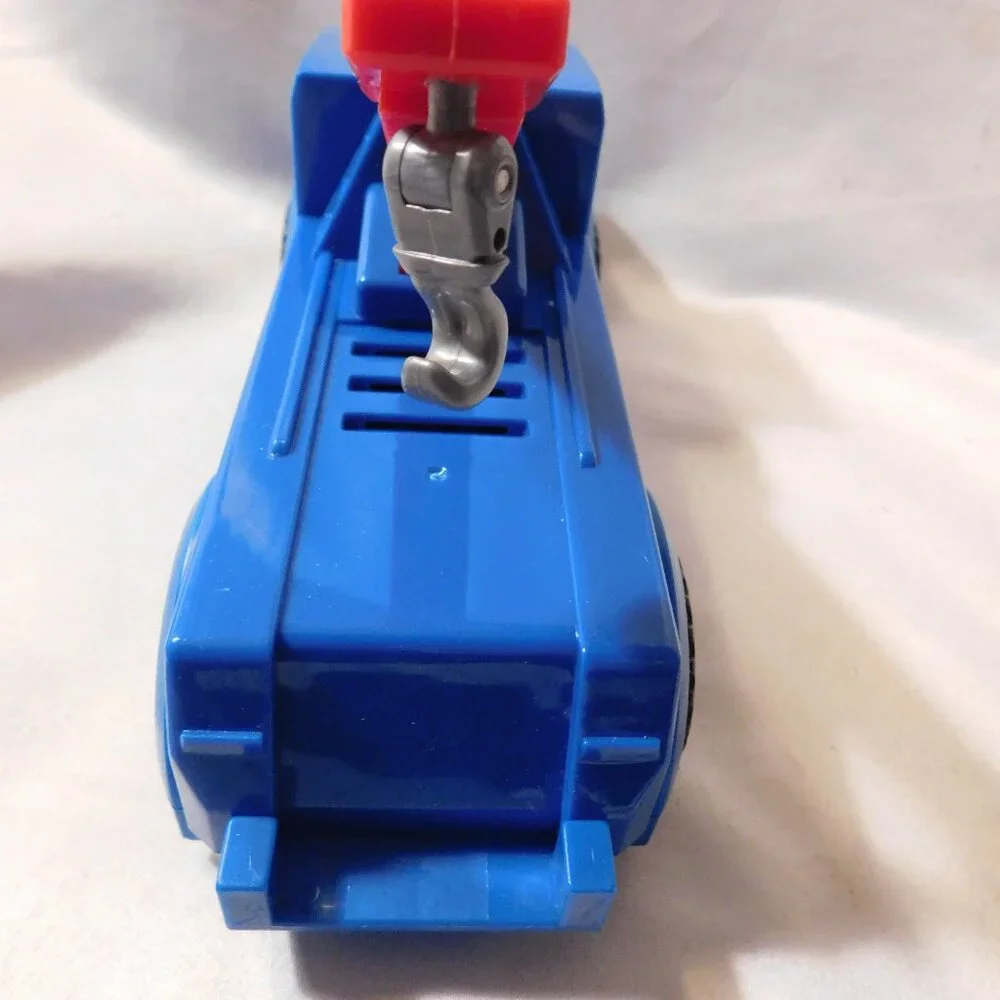 Tonka Mighty Force Blue Tow Truck